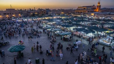 "جاذبية المغرب لا تقاوم" .. آلاف السياح الجزائريين يتدفقون على مدن المملكة