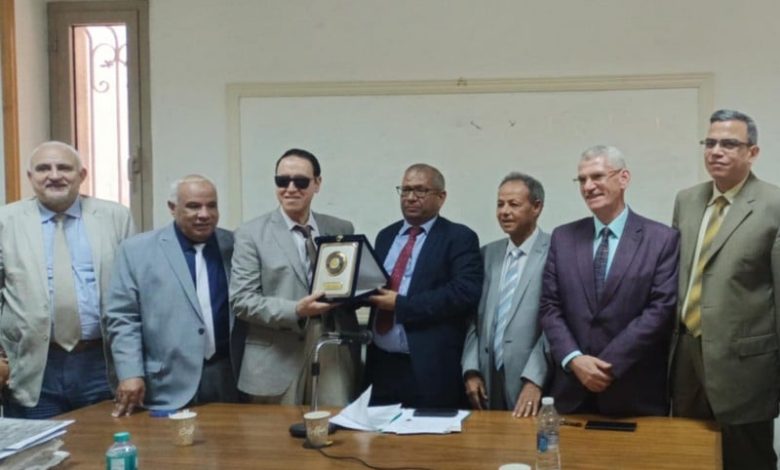 جمعية مصرية تكرّم المؤرخ بوتشيش