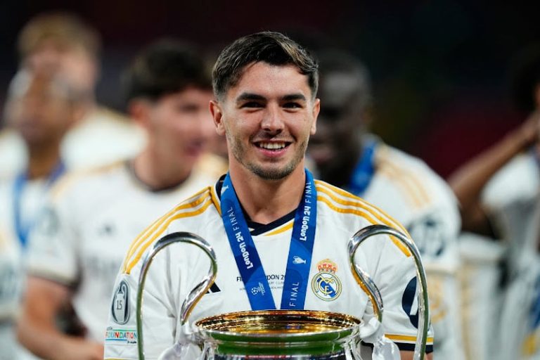 دياز: حققت حلم اللعب في ريال مدريد