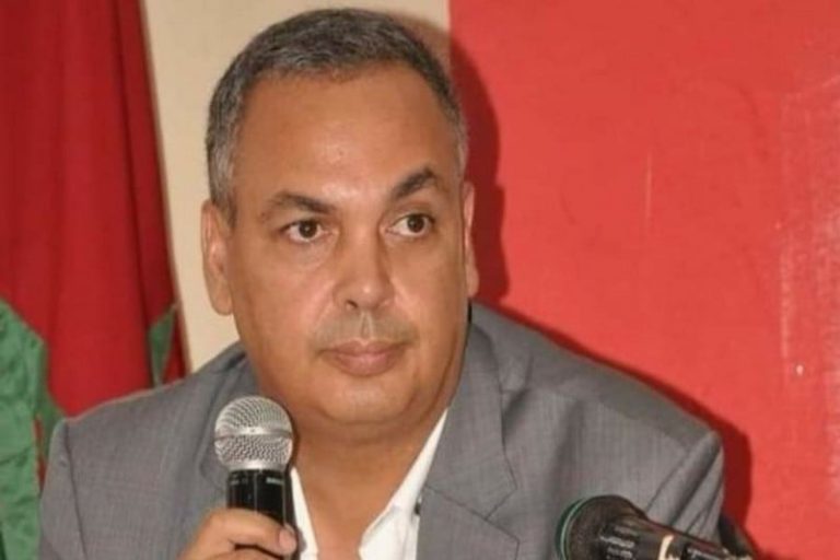 رئيس النادي المكناسي يفوض مهامه