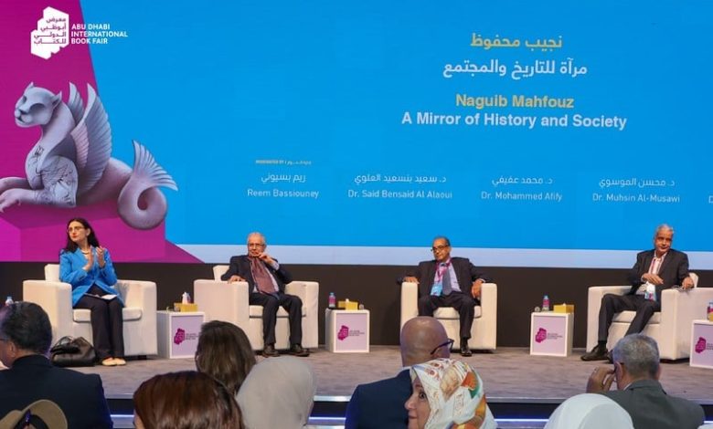 سعيد بنسعيد: الرواية ليست مرآة للمجتمع .. والتاريخ يخدم الأديب لا العكس سعيد بنسعيد: الرواية ليست مرآة للمجتمع .. والتاريخ يخدم الأديب لا العكس
