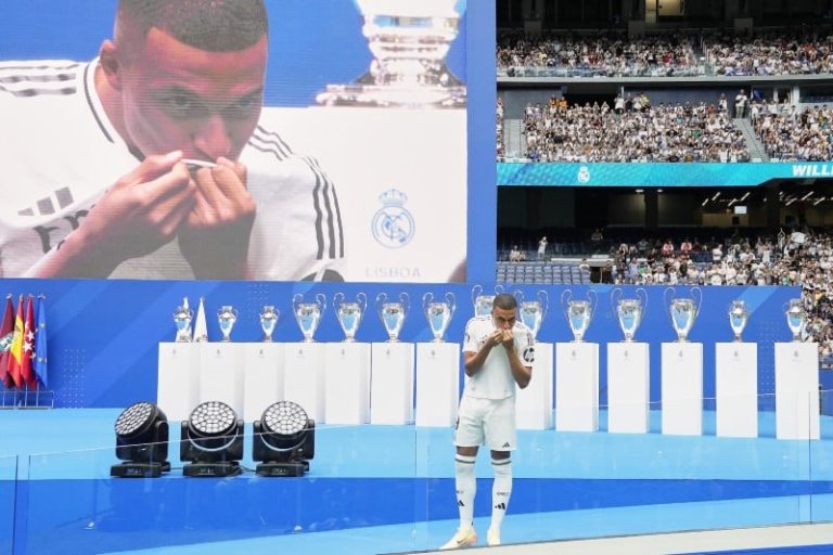 مبابي يحقق حلم اللعب في ريال مدريد