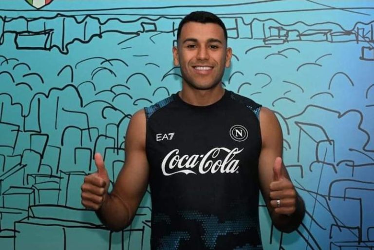 معسكر نابولي يحسم مستقبل اشديرة