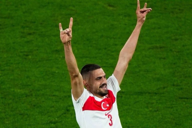 "يويفا" تخضع المدافع ديميرال للتحقيق