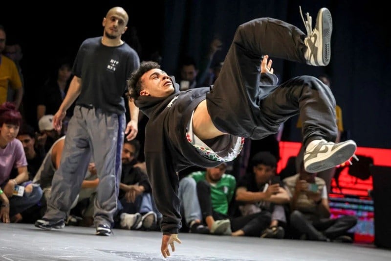 إقصاء الملاخ من منافسات "البريك دانس"