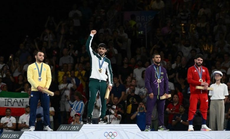 الإيراني الإسماعيلي ينال ذهبية أولمبية الإيراني الإسماعيلي ينال ذهبية أولمبية