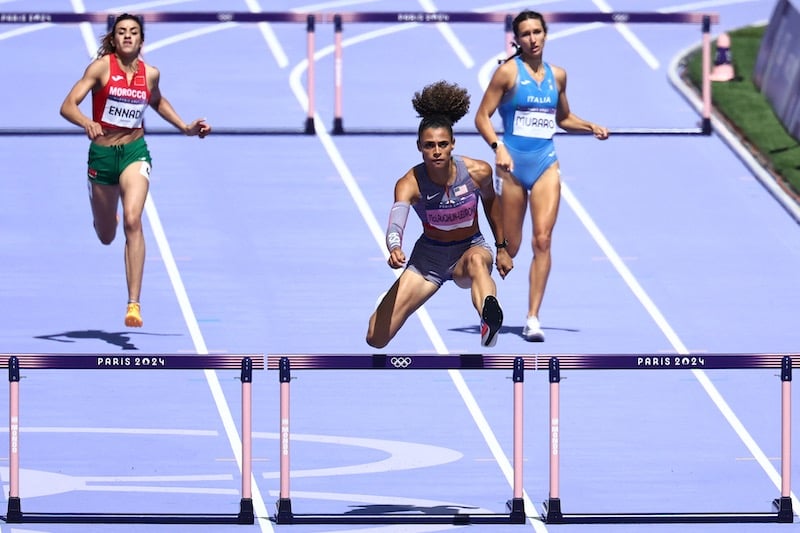 العداءة النادي تواصل الحلم الأولمبي العداءة النادي تواصل الحلم الأولمبي