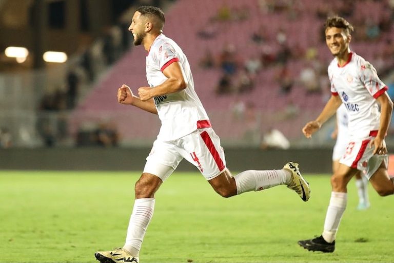 الوداد يتعادل وديا مع النادي الإفريقي