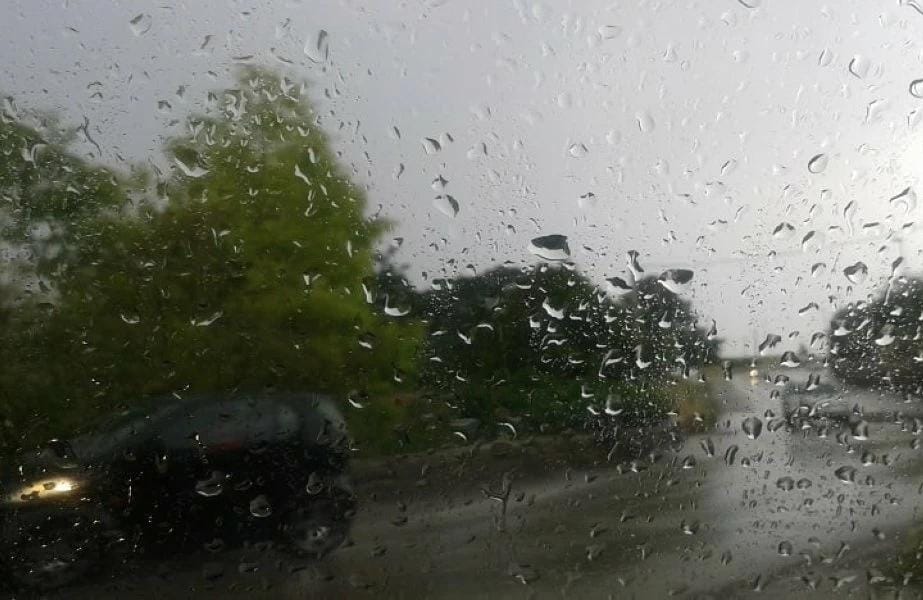 زخات رعدية محليا قوية مصحوبة بهبات رياح وبالبر د مرتقبة اليوم الأحد بعدد من مناطق المملكة