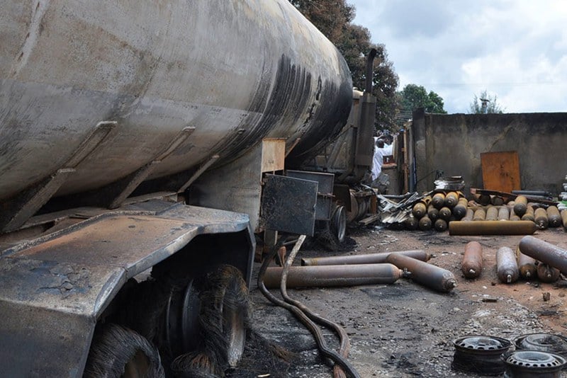 نيجيريا تتصدى لعمليات سرقة البترول نيجيريا تتصدى لعمليات سرقة البترول