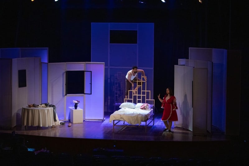 "أبريذ غر أوجنا" تناقش الفكر والدين