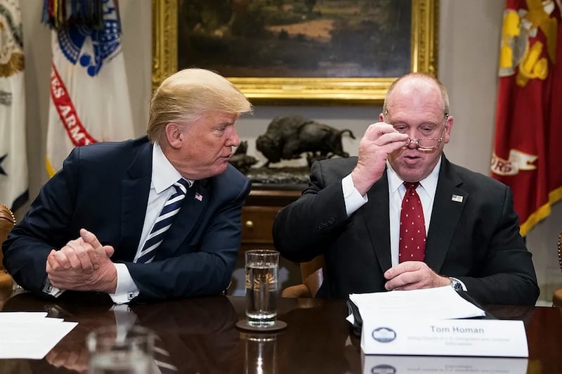 ترامب يعين متشددا مسؤولا عن الهجرة ترامب يعين متشددا مسؤولا عن الهجرة