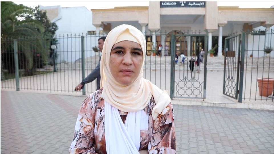 قضية "تعذيب الخادمة كنزة" .. ابتدائية بنسليمان تدين الزوجين المشغلين بـ 5 سنوات حبسا قضية "تعذيب الخادمة كنزة" .. ابتدائية بنسليمان تدين الزوجين المشغلين بـ 5 سنوات حبسا