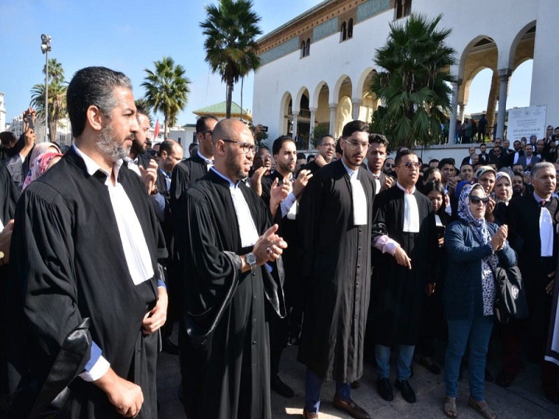 محامو المغرب يسطرون برنامجا تصعيديا لأسبوعين .. مقاطعة الجلسات ووقفات بالمحاكم محامو المغرب يسطرون برنامجا تصعيديا لأسبوعين .. مقاطعة الجلسات ووقفات بالمحاكم