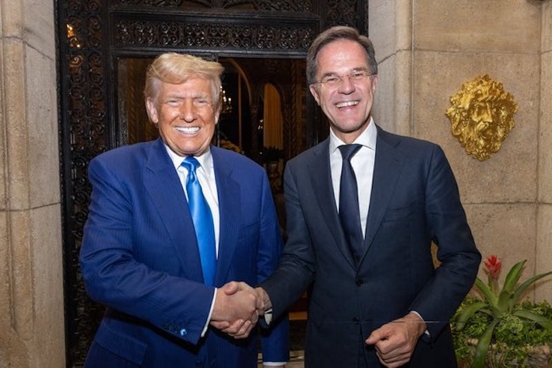 الأمين العام لـ"الناتو" يلتقي مع ترامب الأمين العام لـ"الناتو" يلتقي مع ترامب