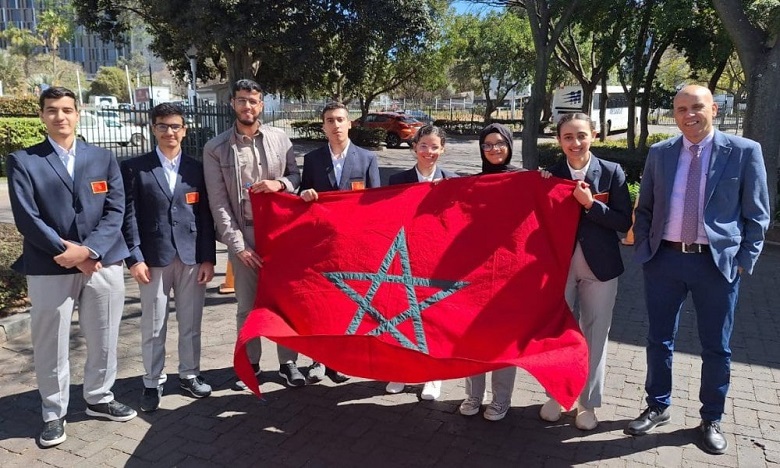 المغرب يتوج بالمرتبة الأولى في الأولمبياد الإفريقية في الرياضيات 2024 المغرب يتوج بالمرتبة الأولى في الأولمبياد الإفريقية في الرياضيات 2024