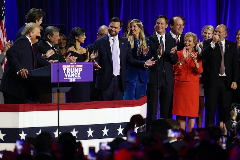 شخصيات ترافق ترامب في الولاية الجديدة