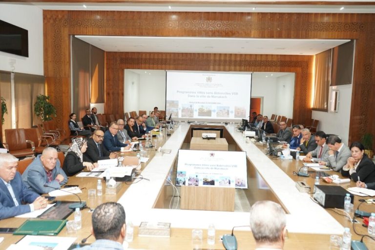 مراكش.. ترحيل 2235 أسرة وفق برنامج مدن بدون صفيح على مستوى مقاطعة النخيل مراكش.. ترحيل 2235 أسرة وفق برنامج مدن بدون صفيح على مستوى مقاطعة النخيل