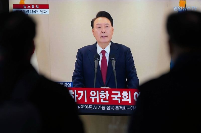 البرلمان يعزل رئيس كوريا الجنوبية