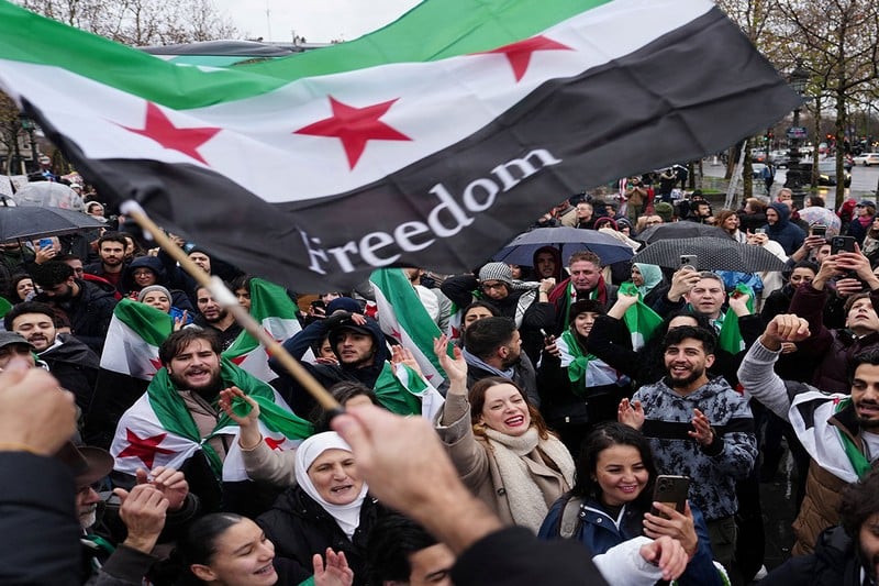 السعودية: نقف إلى جانب الشعب السوري السعودية: نقف إلى جانب الشعب السوري