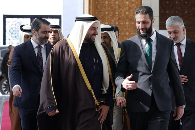 الشرع يلتقي وفودًا دبلوماسية عربية الشرع يلتقي وفودًا دبلوماسية عربية