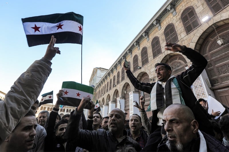 بلدان عربية تنادي بانتقال سلمي في سوريا برعاية "الجامعة" والأمم المتحدة