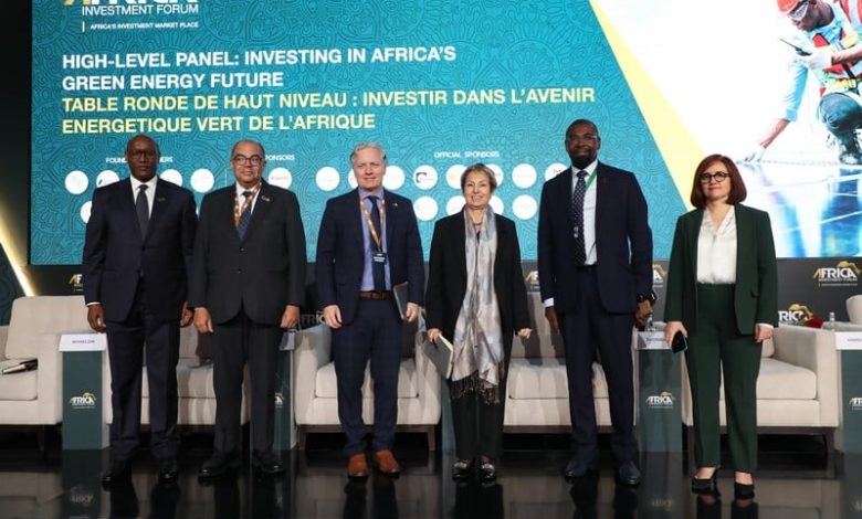 الاستثمار يرسُم مستقبل "الطاقة الخضراء" بإفريقيا.. والمغرب محطُّ إشادة الاستثمار يرسُم مستقبل