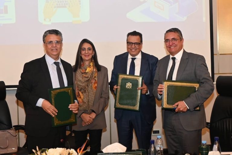 العدل والتأمينات يوقعان اتفاقية رقمنة