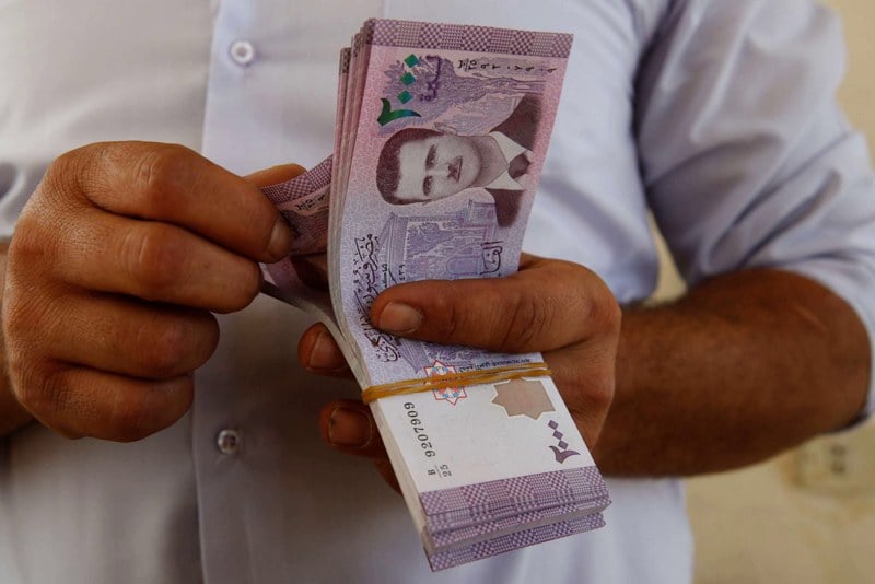 تحسّن سعر صرف الليرة السورية تحسّن سعر صرف الليرة السورية