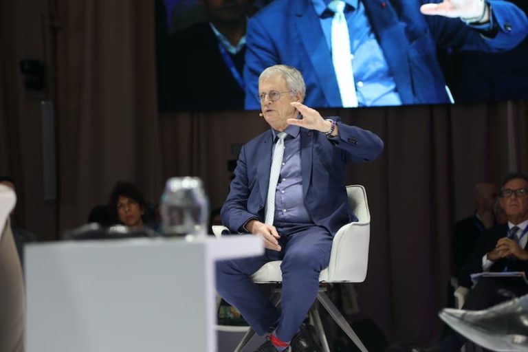 خبير فرنسي: تشكيل "دولة إسلامية" هو السيناريو الأسوأ لسوريا ما بعد الأسد