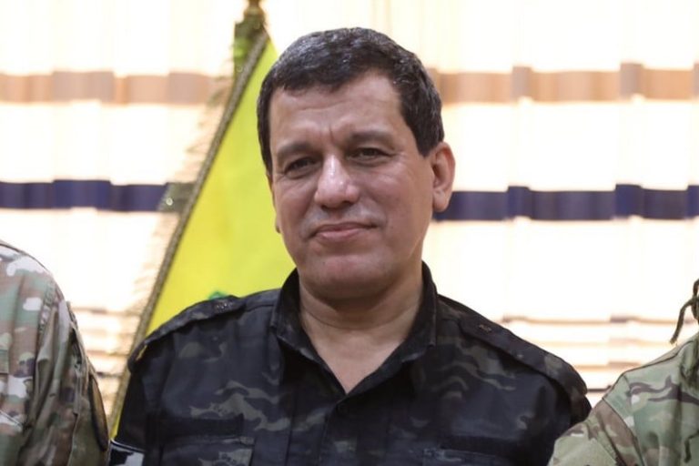 قائد "قسد" يثمن سقوط نظام الأسد