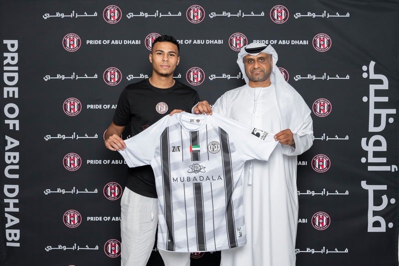 المغربي الكريمي ينضم إلى "الجزيرة" المغربي الكريمي ينضم إلى "الجزيرة"