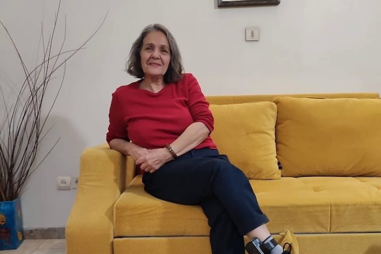 إيران تطلق سراح الناشطة ناهد تقوي