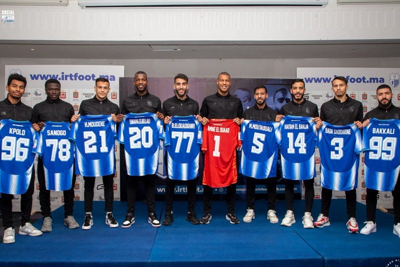 "اتحاد طنجة" يتعاقد مع 10 لاعبين