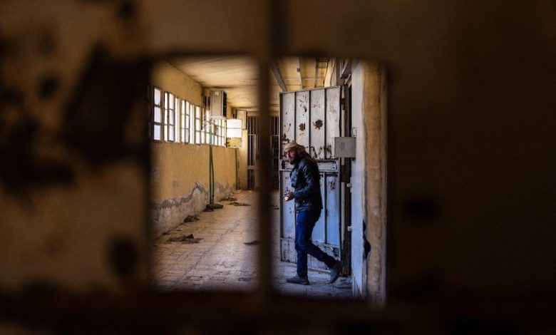 الدموية في سوريا .. كيف ألهم "سجن صيدنايا" صناعة الأفلام الوثائقية؟ الدموية في سوريا .. كيف ألهم "سجن صيدنايا" صناعة الأفلام الوثائقية؟