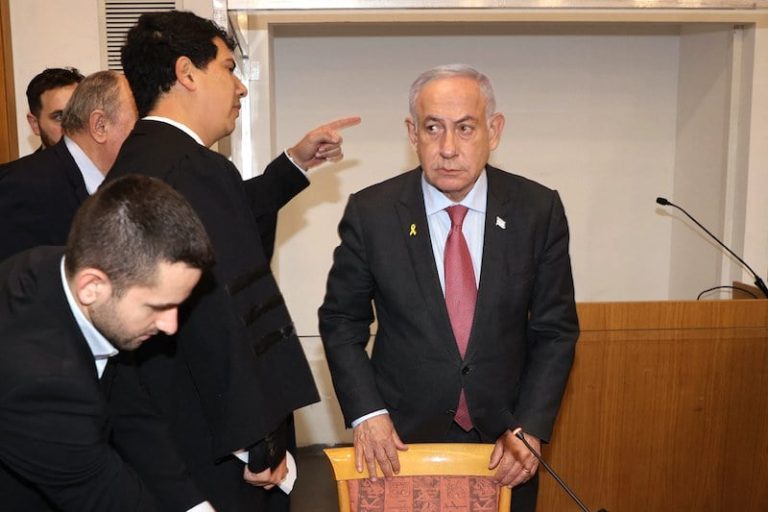 الفساد يجر نتنياهو إلى المحكمة مجددا