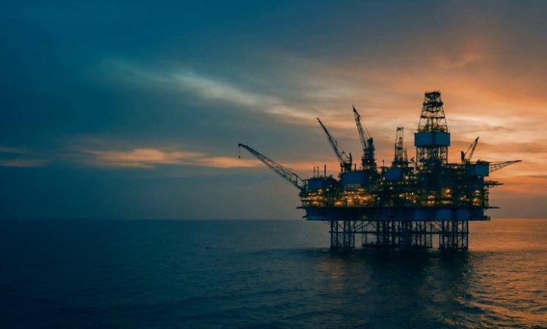 الكويت تعلن عن اكتشاف نفطي كبير الكويت تعلن عن اكتشاف نفطي كبير
