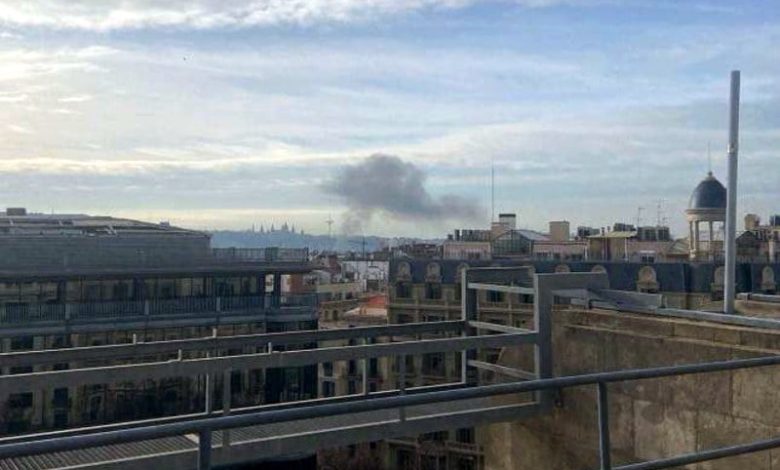 انفجار يهز الميناء بمدينة برشلونة انفجار يهز الميناء بمدينة برشلونة