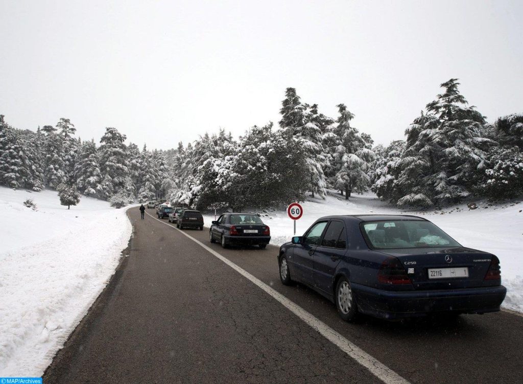 وزارة التجهيز والماء تهيب بمستعملي الطرق توخي المزيد من الحيطة والحذر بسبب سوء الأحوال الجوية