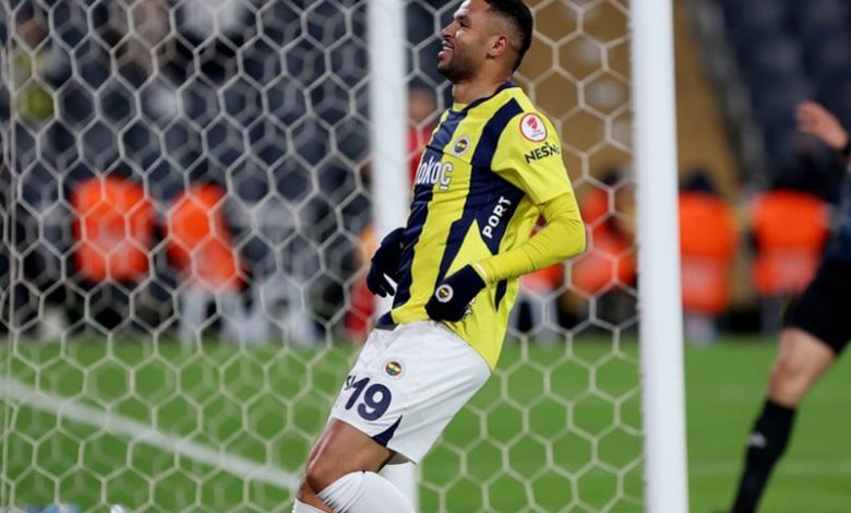 مورينيو: النصيري يصاب في الركبة مورينيو: النصيري يصاب في الركبة
