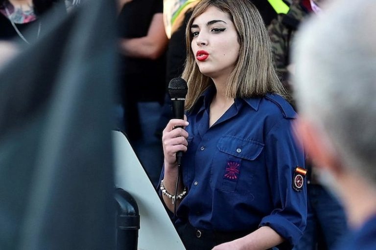 الادعاء الإسباني يطلب حبس متطرفة
