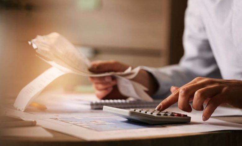 المراقبة الضريبية تنتظر توضيحات الشركات المعلنة عن غياب الأرباح المراقبة الضريبية تنتظر توضيحات الشركات المعلنة عن غياب الأرباح
