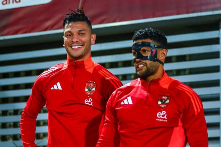 بقاء داري يقسم آراء النادي الأهلي