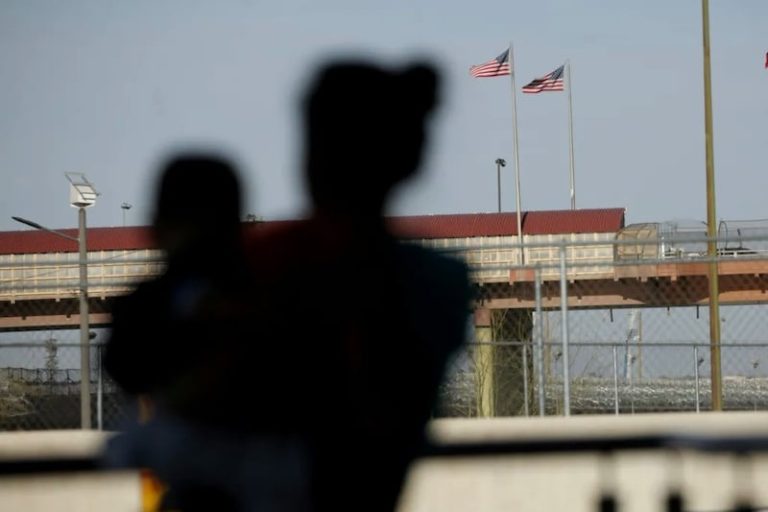 رغم قضاء سنوات مديدة .. الطرد يرعب مهاجرين بلا وثائق في أمريكا