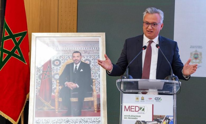 زيدان يعدُ بمشاريع استثمارية بالشرق زيدان يعدُ بمشاريع استثمارية بالشرق