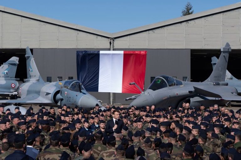 ماكرون: استئناف الضربات نكسة كبيرة