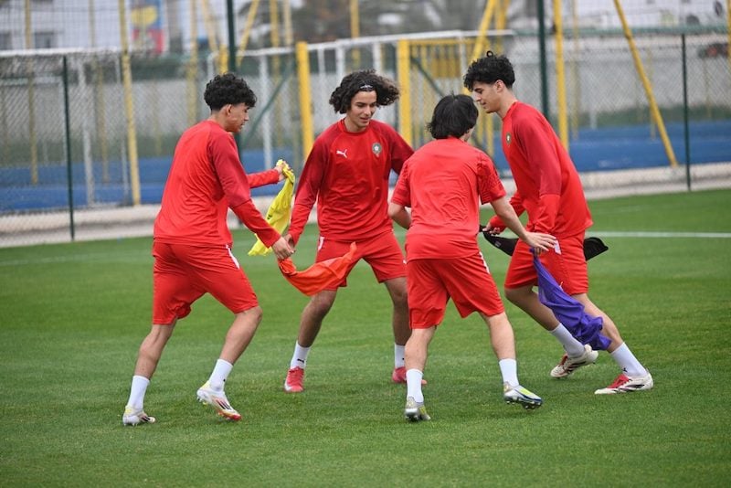 "الأشبال" يستعدون للقاء كوت ديفوار "الأشبال" يستعدون للقاء كوت ديفوار