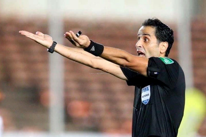 بركان وقسنطينة يتعرفان على الحكام بركان وقسنطينة يتعرفان على الحكام