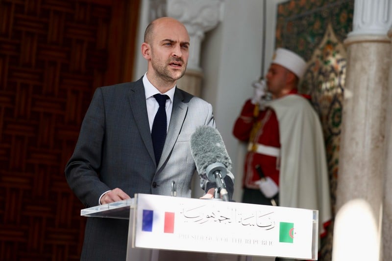 فرنسا: قرار الجزائر لن يمر دون عواقب