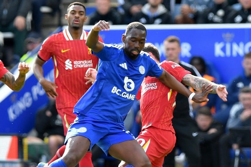 "ليستر" يغادر دوري إنجلترا الممتاز